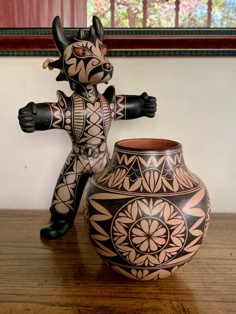 Figurative Fighting Fox and Blossom Pot