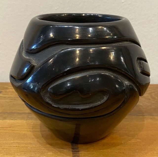 Carved Black Jar by Stella Chavarria